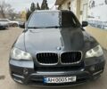 Серый БМВ Х5, объемом двигателя 3 л и пробегом 350 тыс. км за 16000 $, фото 1 на Automoto.ua