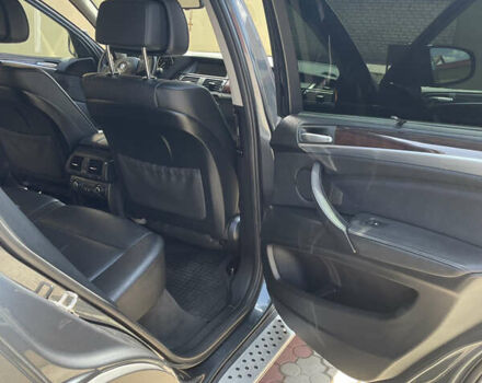 Серый БМВ Х5, объемом двигателя 2.98 л и пробегом 115 тыс. км за 14500 $, фото 2 на Automoto.ua