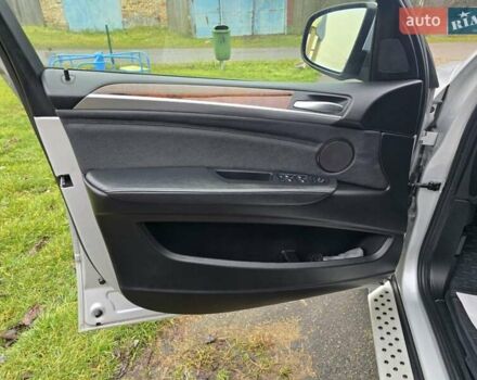 Сірий БМВ Х5, об'ємом двигуна 2.98 л та пробігом 169 тис. км за 12300 $, фото 5 на Automoto.ua