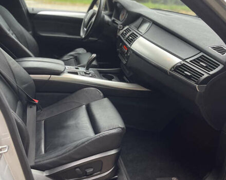 Сірий БМВ Х5, об'ємом двигуна 2.98 л та пробігом 246 тис. км за 13000 $, фото 8 на Automoto.ua