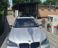 Серый БМВ Х5, объемом двигателя 3 л и пробегом 264 тыс. км за 18150 $, фото 6 на Automoto.ua