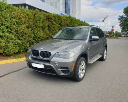 Серый БМВ Х5, объемом двигателя 3 л и пробегом 260 тыс. км за 8500 $, фото 2 на Automoto.ua