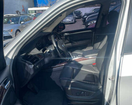 Серый БМВ Х5, объемом двигателя 3 л и пробегом 274 тыс. км за 18500 $, фото 3 на Automoto.ua