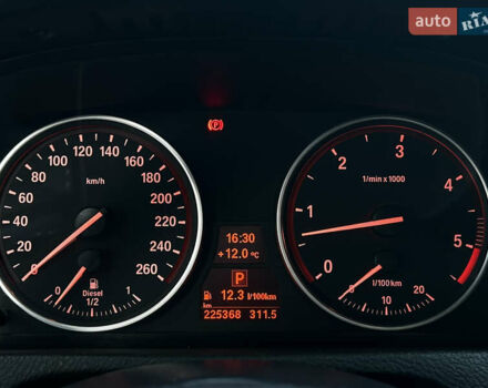 Серый БМВ Х5, объемом двигателя 2.99 л и пробегом 225 тыс. км за 15999 $, фото 12 на Automoto.ua