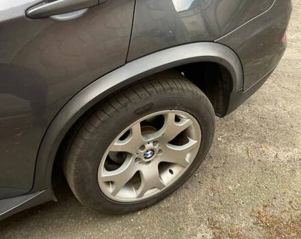 Серый БМВ Х5, объемом двигателя 3 л и пробегом 199 тыс. км за 17900 $, фото 6 на Automoto.ua