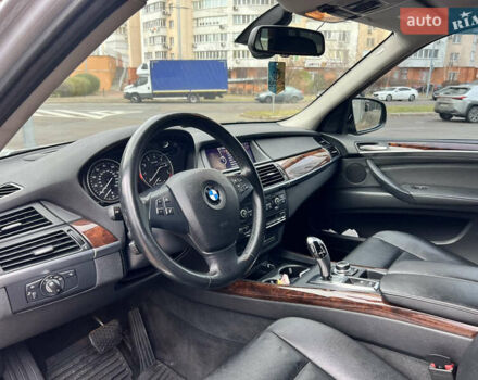 Серый БМВ Х5, объемом двигателя 2.98 л и пробегом 268 тыс. км за 13800 $, фото 15 на Automoto.ua