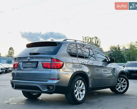 Серый БМВ Х5, объемом двигателя 2.98 л и пробегом 216 тыс. км за 14700 $, фото 1 на Automoto.ua