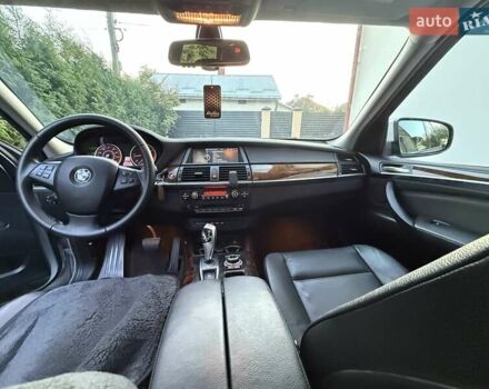Серый БМВ Х5, объемом двигателя 2.99 л и пробегом 320 тыс. км за 14800 $, фото 18 на Automoto.ua