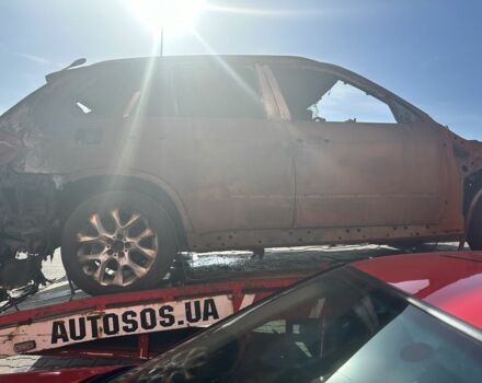 Серый БМВ Х5, объемом двигателя 3 л и пробегом 150 тыс. км за 100 $, фото 5 на Automoto.ua