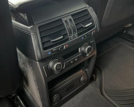 Серый БМВ Х5, объемом двигателя 3 л и пробегом 330 тыс. км за 13500 $, фото 17 на Automoto.ua