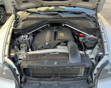 Серый БМВ Х5, объемом двигателя 3 л и пробегом 211 тыс. км за 8500 $, фото 9 на Automoto.ua