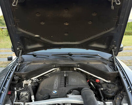 Сірий БМВ Х5, об'ємом двигуна 2.98 л та пробігом 244 тис. км за 17000 $, фото 8 на Automoto.ua