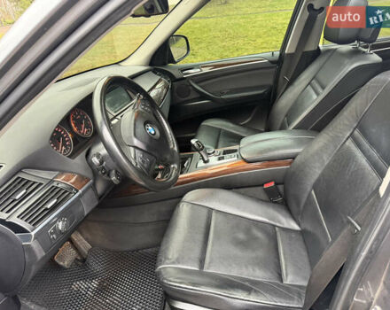 Серый БМВ Х5, объемом двигателя 2.98 л и пробегом 180 тыс. км за 12500 $, фото 16 на Automoto.ua