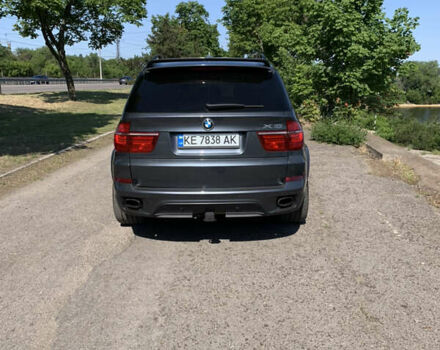 Сірий БМВ Х5, об'ємом двигуна 3 л та пробігом 317 тис. км за 17000 $, фото 5 на Automoto.ua