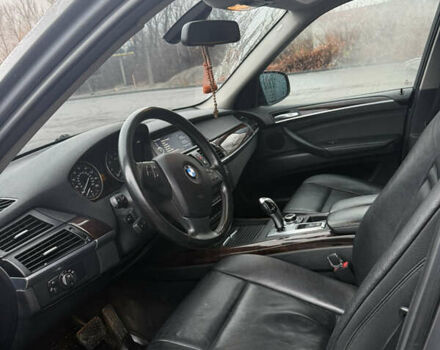 Серый БМВ Х5, объемом двигателя 2.98 л и пробегом 230 тыс. км за 14500 $, фото 1 на Automoto.ua