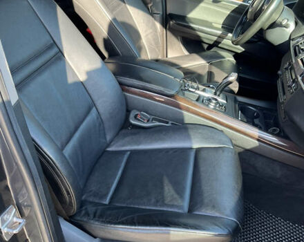 БМВ Х5 2011 в Черновцах на Automoto.ua Серый БМВ Х5, объемом двигателя 3 л и пробегом 247 тыс. км за 18000 $, фото 9 на Automoto.ua