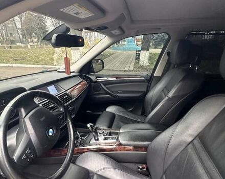 Серый БМВ Х5, объемом двигателя 2.99 л и пробегом 334 тыс. км за 16500 $, фото 5 на Automoto.ua