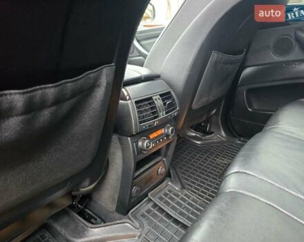 Сірий БМВ Х5, об'ємом двигуна 2.98 л та пробігом 169 тис. км за 12300 $, фото 7 на Automoto.ua