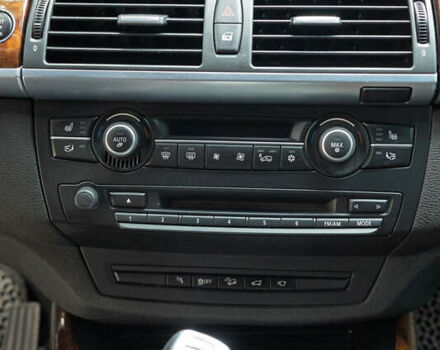 Сірий БМВ Х5, об'ємом двигуна 3 л та пробігом 237 тис. км за 19900 $, фото 29 на Automoto.ua