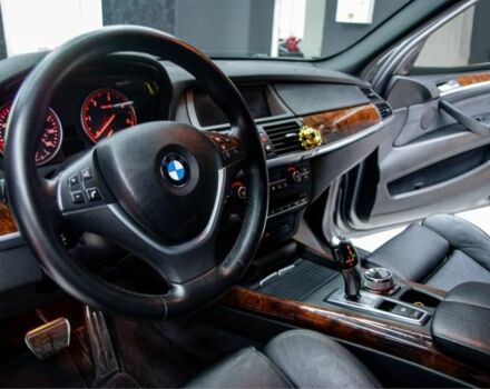 Сірий БМВ Х5, об'ємом двигуна 3 л та пробігом 180 тис. км за 23800 $, фото 4 на Automoto.ua