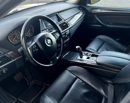 Сірий БМВ Х5, об'ємом двигуна 3 л та пробігом 238 тис. км за 16300 $, фото 4 на Automoto.ua