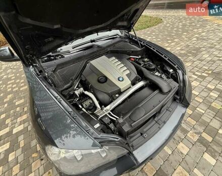 Серый БМВ Х5, объемом двигателя 3 л и пробегом 320 тыс. км за 16900 $, фото 89 на Automoto.ua