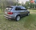 Серый БМВ Х5, объемом двигателя 3 л и пробегом 225 тыс. км за 15500 $, фото 3 на Automoto.ua