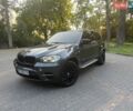 Серый БМВ Х5, объемом двигателя 3 л и пробегом 228 тыс. км за 21300 $, фото 1 на Automoto.ua