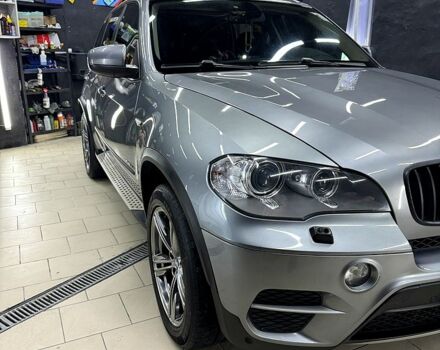 БМВ Х5 2011 в Житомире на Automoto.ua Серый БМВ Х5, объемом двигателя 3 л и пробегом 250 тыс. км за 16500 $, фото 3 на Automoto.ua