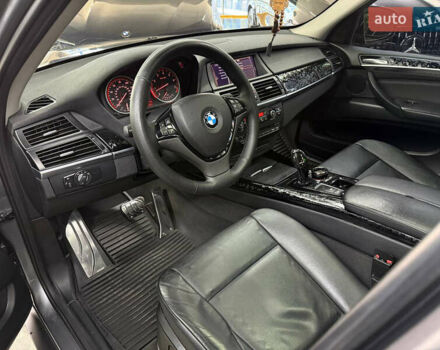 Серый БМВ Х5, объемом двигателя 2.98 л и пробегом 265 тыс. км за 14000 $, фото 8 на Automoto.ua