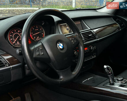Сірий БМВ Х5, об'ємом двигуна 3 л та пробігом 226 тис. км за 18999 $, фото 9 на Automoto.ua