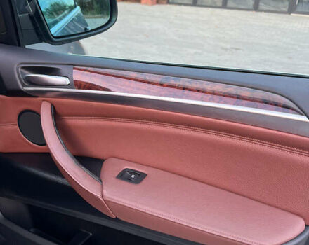 Серый БМВ Х5, объемом двигателя 3 л и пробегом 221 тыс. км за 21531 $, фото 42 на Automoto.ua