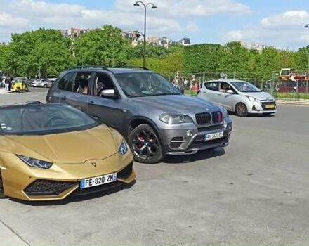 Серый БМВ Х5, объемом двигателя 3 л и пробегом 295 тыс. км за 21300 $, фото 43 на Automoto.ua