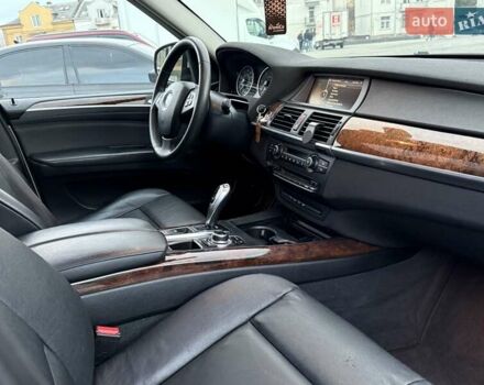 Сірий БМВ Х5, об'ємом двигуна 2.99 л та пробігом 320 тис. км за 14950 $, фото 12 на Automoto.ua
