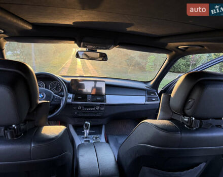 Сірий БМВ Х5, об'ємом двигуна 2.98 л та пробігом 244 тис. км за 17000 $, фото 22 на Automoto.ua