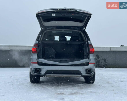 Сірий БМВ Х5, об'ємом двигуна 3 л та пробігом 304 тис. км за 11990 $, фото 24 на Automoto.ua