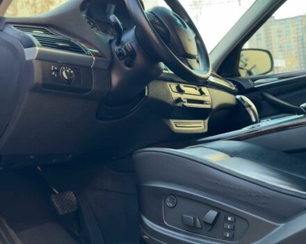 Серый БМВ Х5, объемом двигателя 3 л и пробегом 211 тыс. км за 8500 $, фото 17 на Automoto.ua