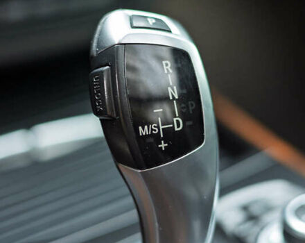 Сірий БМВ Х5, об'ємом двигуна 3 л та пробігом 237 тис. км за 19900 $, фото 39 на Automoto.ua