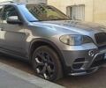 Серый БМВ Х5, объемом двигателя 3 л и пробегом 295 тыс. км за 21300 $, фото 48 на Automoto.ua