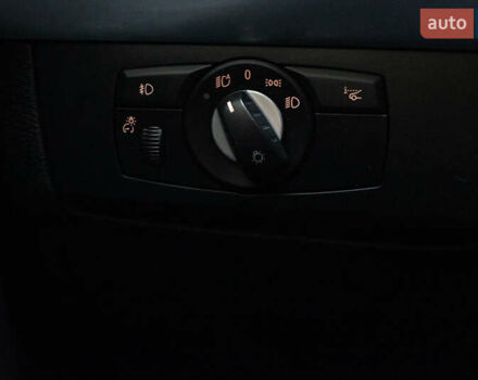 Сірий БМВ Х5, об'ємом двигуна 3 л та пробігом 237 тис. км за 19900 $, фото 48 на Automoto.ua