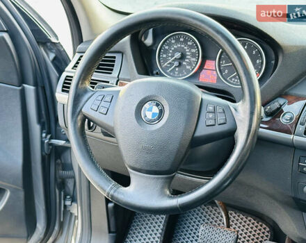 Серый БМВ Х5, объемом двигателя 2.98 л и пробегом 216 тыс. км за 14700 $, фото 23 на Automoto.ua