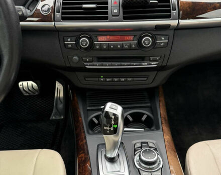 Сірий БМВ Х5, об'ємом двигуна 2.98 л та пробігом 180 тис. км за 14800 $, фото 18 на Automoto.ua