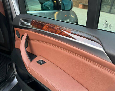 Серый БМВ Х5, объемом двигателя 3 л и пробегом 221 тыс. км за 21531 $, фото 35 на Automoto.ua