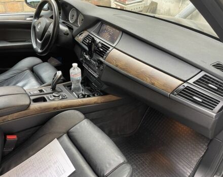 Серый БМВ Х5, объемом двигателя 3 л и пробегом 199 тыс. км за 18500 $, фото 11 на Automoto.ua