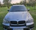 Серый БМВ Х5, объемом двигателя 3 л и пробегом 225 тыс. км за 15500 $, фото 4 на Automoto.ua