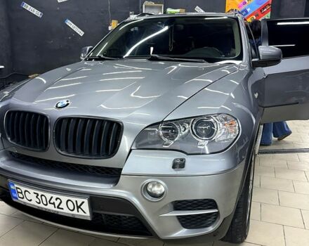 БМВ Х5 2011 в Житомире на Automoto.ua Серый БМВ Х5, объемом двигателя 3 л и пробегом 250 тыс. км за 16500 $, фото 1 на Automoto.ua