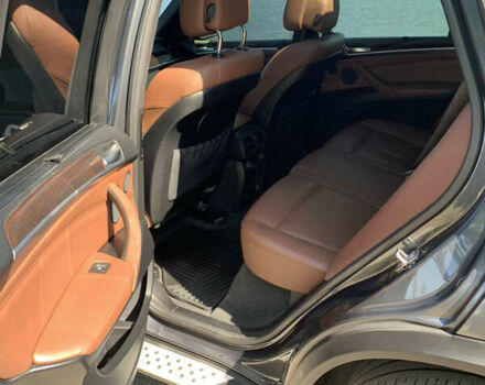 Сірий БМВ Х5, об'ємом двигуна 3 л та пробігом 317 тис. км за 17000 $, фото 7 на Automoto.ua