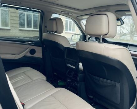 Серый БМВ Х5, объемом двигателя 3 л и пробегом 230 тыс. км за 11900 $, фото 7 на Automoto.ua