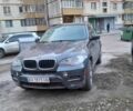 Серый БМВ Х5, объемом двигателя 3 л и пробегом 259 тыс. км за 11500 $, фото 1 на Automoto.ua