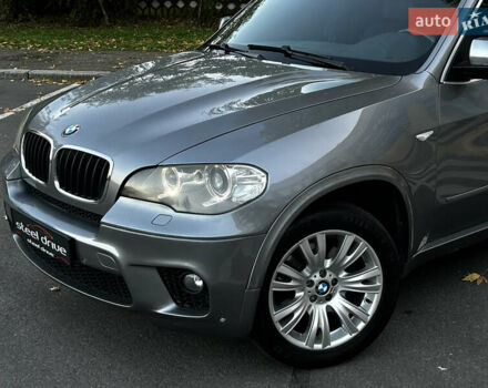 Серый БМВ Х5, объемом двигателя 2.99 л и пробегом 225 тыс. км за 15999 $, фото 7 на Automoto.ua